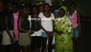 PHOTOS Sénégal - fête indépendance – majorettes de Kennedy : Au cœur des joyaux du défilé PHOTOS Sénégal - fête indépendance – majorettes de Kennedy : Au cœur des joyaux du défilé