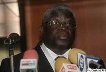 Salaires de l’encadrement de football : Le ministre des Sports promet de régler la situation au plus vite Salaires de l’encadrement de football : Le ministre des Sports promet de régler la situation au plus vite