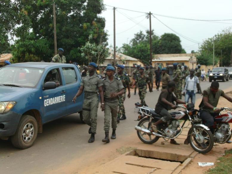 PHOTOS Tension à Kolda : Le domicile de Bécaye Diop échappe au saccage des jeunes qui réclament sa démission