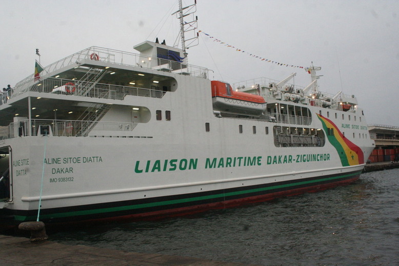 Enlisement dans l’embouchure du fleuve Casamance : Le bateau « Aline Sitoé Diatta » a frôlé le pire Enlisement dans l’embouchure du fleuve Casamance : Le bateau « Aline Sitoé Diatta » a frôlé le pire