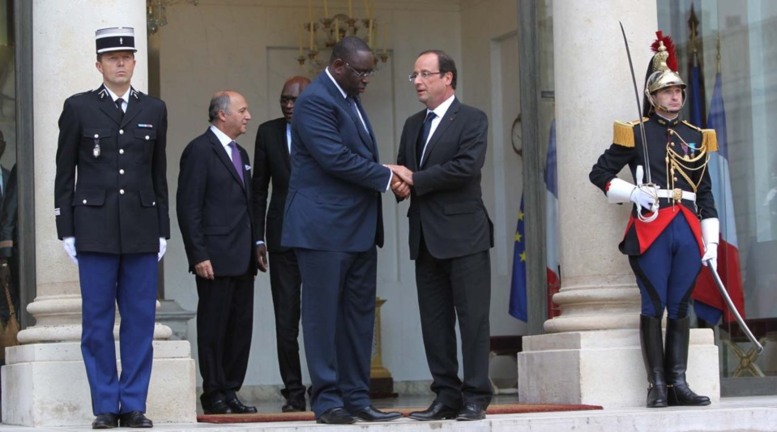 Macky Sall à l'Elysée : « aucun pays africain ne peut seul, faire face à la menace terroriste » Macky Sall à l'Elysée : « aucun pays africain ne peut seul, faire face à la menace terroriste »
