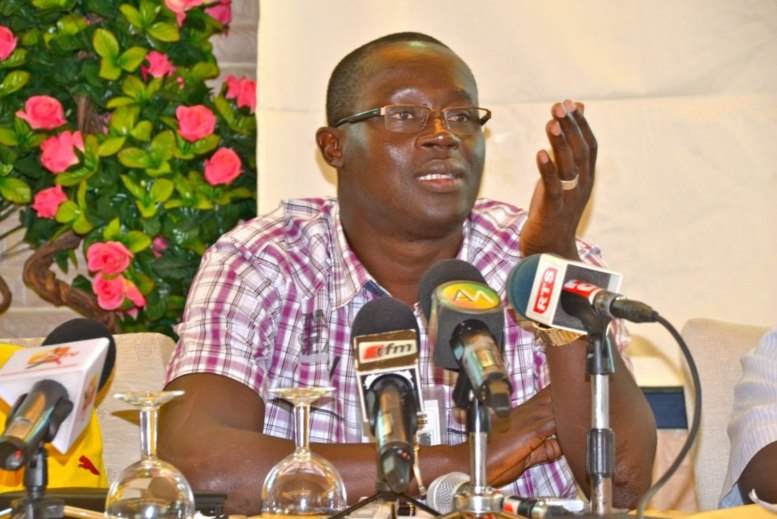 Election à la CAF : Badara Mamaya Séne contre Maitre Augustin Senghor dans l’affaire Issa Hayatou Election à la CAF : Badara Mamaya Séne contre Maitre Augustin Senghor dans l’affaire Issa Hayatou