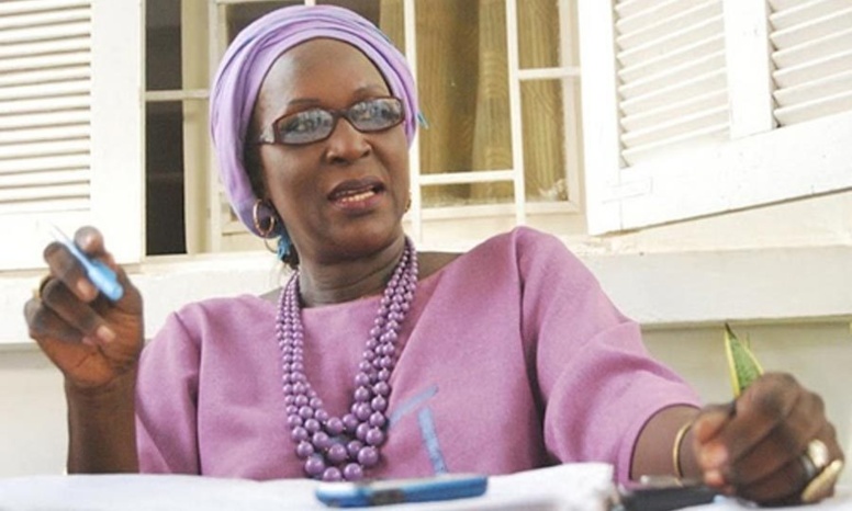 Saint Louis : Amsatou Sow SIDIBE, à son tour, alerte les marabouts et Imams sur la situation au Mali Saint Louis : Amsatou Sow SIDIBE, à son tour, alerte les marabouts et Imams sur la situation au Mali