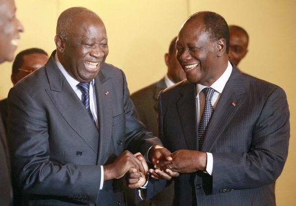 690818_ivory-coast-s-presidential-hopefuls-president-laurent-gbagbo-and-alassane-ouattara-laugh-during-a-meeting-in-abidjan.jpg