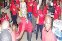 Grève de la faim: les travailleurs de Sénégal Airlines menacent de perturber le scrutin du HCCT Grève de la faim: les travailleurs de Sénégal Airlines menacent de perturber le scrutin du HCCT