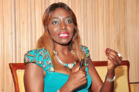 ​Vacances citoyennes: En rogne, Coumba Gawlo Seck cogne You