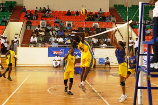 ​Mali : Championnat de volley-ball : Filles et garçons des 1008-Logements sur le toit du Mali