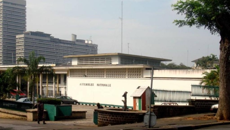 Côte d’Ivoire: le Parlement vote pour sa nouvelle Constitution Côte d’Ivoire: le Parlement vote pour sa nouvelle Constitution