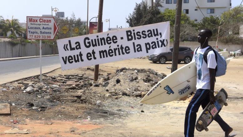 Un accord sous l'égide de la Cédéao: sortie de crise en Guinée-Bissau ? Un accord sous l'égide de la Cédéao: sortie de crise en Guinée-Bissau ?