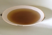 Sicap Liberté: Imbuvable, l'eau est très colorée et puante Sicap Liberté: Imbuvable, l'eau est très colorée et puante