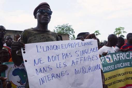 Pourquoi les pays africains quittent-ils la Cour pénale internationale?
