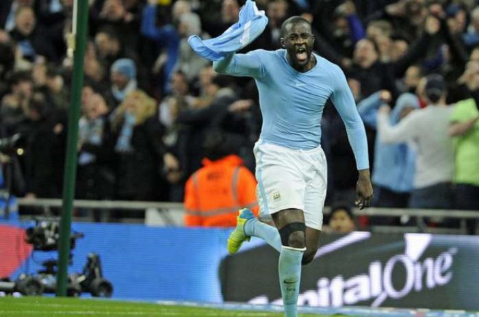 Manchester City : Guardiola prêt à prendre une décision inattendue avec Yaya Touré