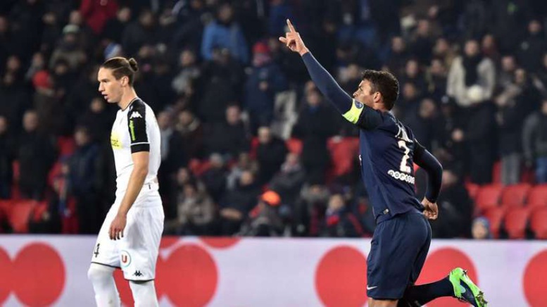 L’avenir de Thiago Silva au PSG enfin décidé ! L’avenir de Thiago Silva au PSG enfin décidé !