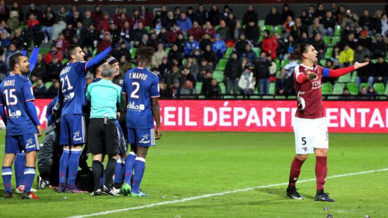 Incidents à Metz - OL : retour sur une soirée cauchemardesque Incidents à Metz - OL : retour sur une soirée cauchemardesque