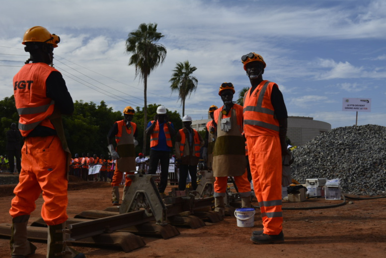 Images de la cérémonie de lancement du Projet Train Express Régional Images de la cérémonie de lancement du Projet Train Express Régional