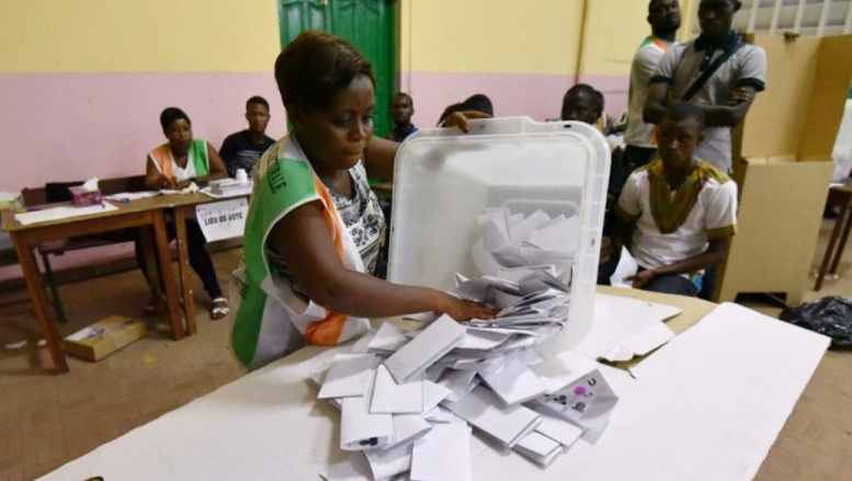 Législatives en Côte d'Ivoire: l'heure est au dépouillement Législatives en Côte d'Ivoire: l'heure est au dépouillement