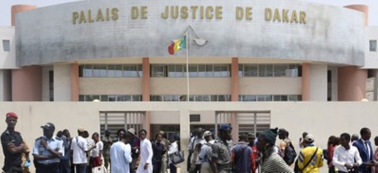 Escroquerie: Ce que risque le chef de service financier du ministère de l’Hydraulique Escroquerie: Ce que risque le chef de service financier du ministère de l’Hydraulique