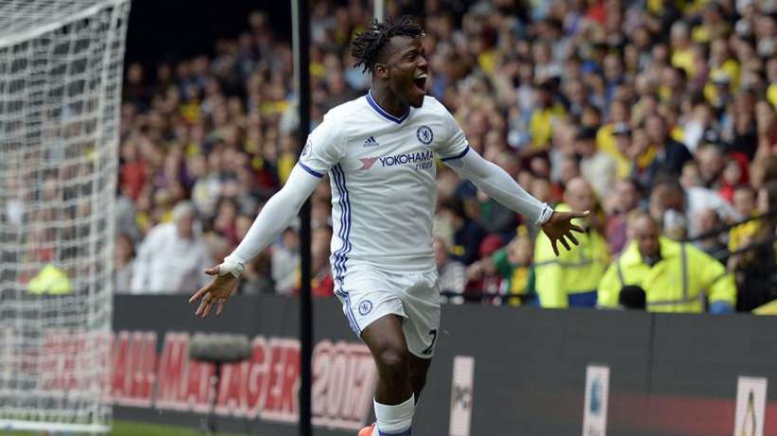 Chelsea : Antonio Conte règle le mercato de Michy Batshuayi
