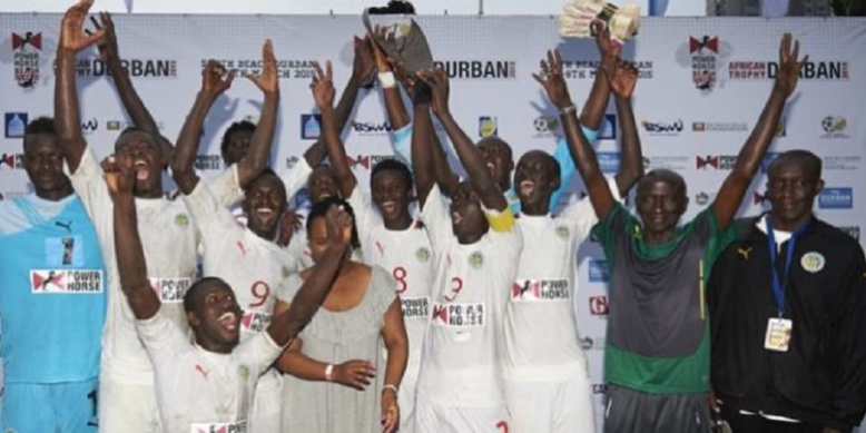 «Puisse l’exemple de l’équipe du football de plage inspirer les Lions», Macky Sall «Puisse l’exemple de l’équipe du football de plage inspirer les Lions», Macky Sall