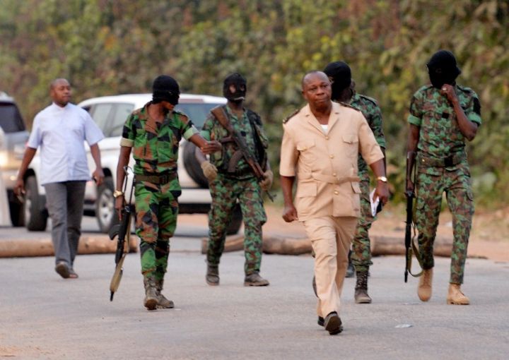 ​Côte d’Ivoire: Alain Richard Donwhai s’est envolé pour Bouaké pour y rencontrer les soldats mutins