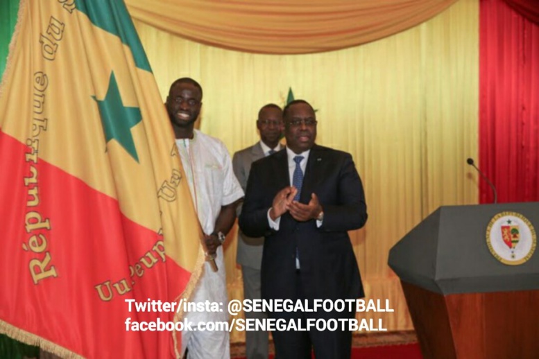 CAN 2017 : Macky Sall appelle à une union sacrée autour des Lions de la Téranga