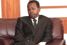 Dénonciation sur un marché de véhicules: l’Armp désavoue l’UPIC Dénonciation sur un marché de véhicules: l’Armp désavoue l’UPIC