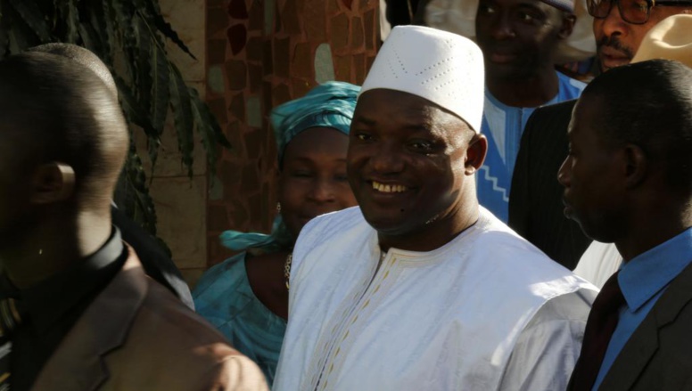 ​Gambie : Adama Barrow libère les innocents de prison