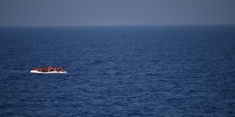 Plus de 1.300 migrants secourus: "cauchemar" au large de la Libye