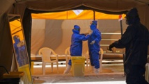 Dr Eric Delaporte (chercheur à l'Inserm) : la vie après Ebola Dr Eric Delaporte (chercheur à l'Inserm) : la vie après Ebola