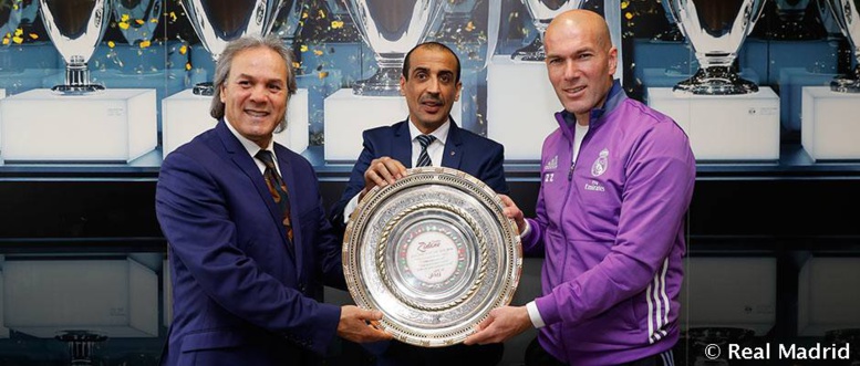 Zidane, entraîneur de l'année pour le groupe de médias 'Le Buteur' Zidane, entraîneur de l'année pour le groupe de médias 'Le Buteur'