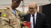 Mali: avec Jean-Yves Le Drian, le MOC et la Minusma à Gao Mali: avec Jean-Yves Le Drian, le MOC et la Minusma à Gao