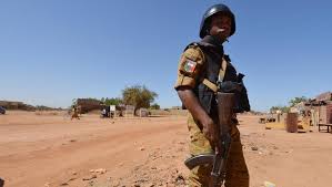 ​Burkina Faso: deux commissariats de police attaqués dans le nord du pays