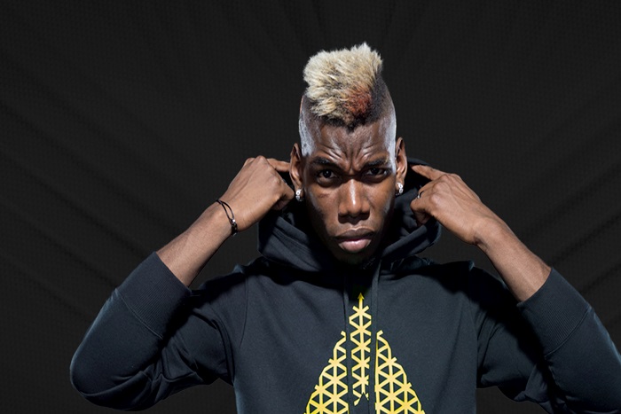 Pogba pris à partie par des fans en colère