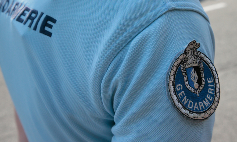 Charente: un gendarme tire accidentellement lors du discours de Hollande