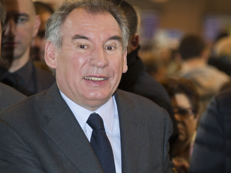 François Bayrou a perdu son téléphone dans un taxi parisien François Bayrou a perdu son téléphone dans un taxi parisien