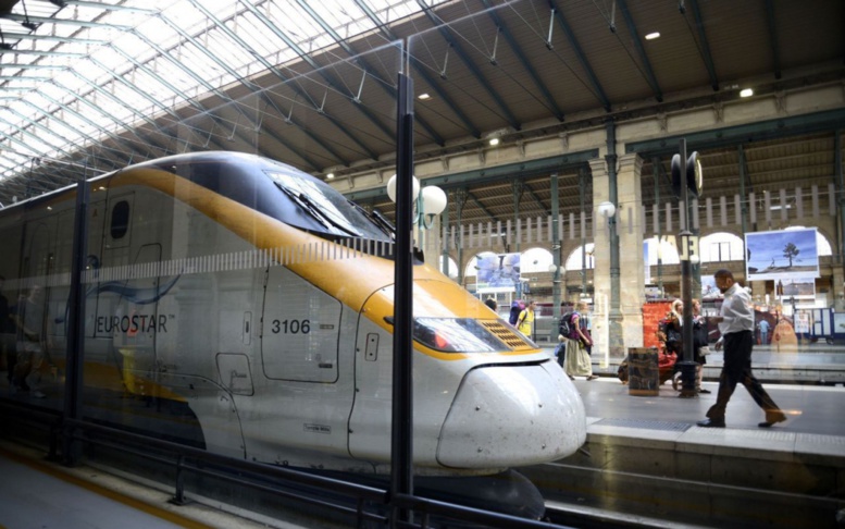 Gare du Nord à Paris: un migrant tente de grimper sur un Eurostar pour rallier Londres Gare du Nord à Paris: un migrant tente de grimper sur un Eurostar pour rallier Londres