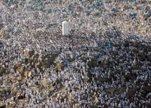 Les pélerins sur le mont Arafat ce dimanche