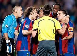 ​ Barça-PSG : arbitrage, l'UEFA répond