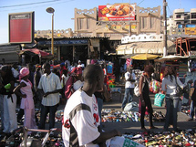 Les marchés refusent du monde, les voleurs se frottent les mains