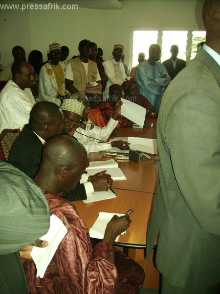 Les imams et notables n'ont pas été domptés par les députés libéraux