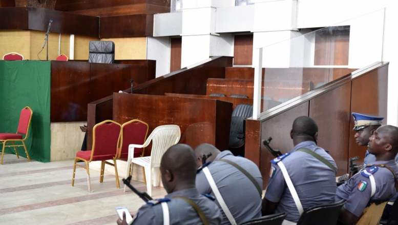 Les avocats de Simone Gbagbo n'assisteront pas à la dernière journée du procès Les avocats de Simone Gbagbo n'assisteront pas à la dernière journée du procès