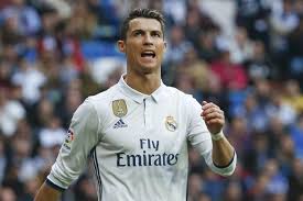 Ronaldo, footballeur le mieux payé au monde devant Messi