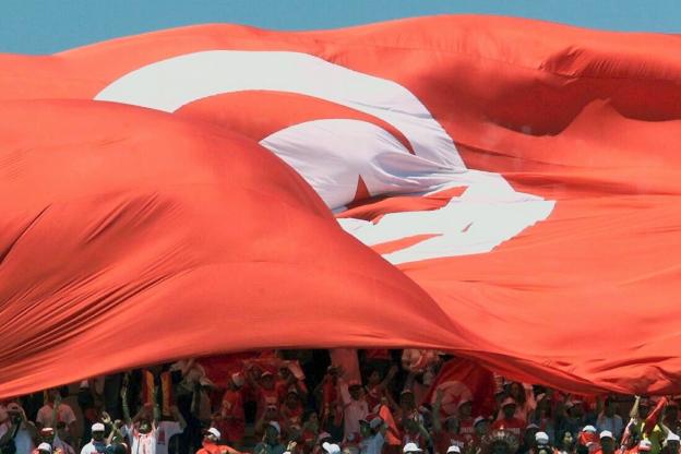 Heurts urbains entre supporters rivaux à Tunis, seize arrestations