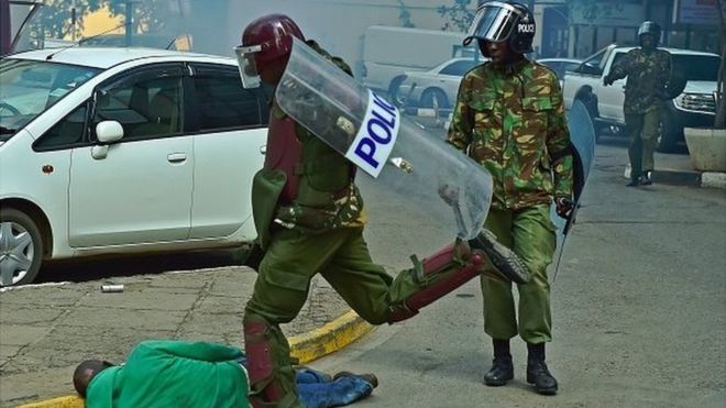 Kenya : ouverture d'une enquête contre un policier