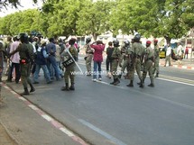 Des forces de l'ordre en action