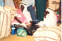 Des pèlerines en attente d'être convoyées