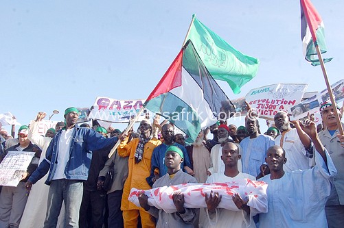 Les musulmans sénégalais qui ont bravé la chaleur pour soutenir leurs frères palestiniens