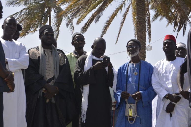 Direct - Place de l'Obélisque: Rassemblement "Y'en a marre" - La foule répond présent 