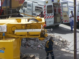 Sénégal-incendie-effondrement: de gros moyens pour sauver des vies