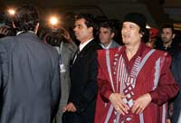 Après une séance houleuse, le nouveau président de l'Union africaine quitte la salle de la conférence. (Photo: Reuters)